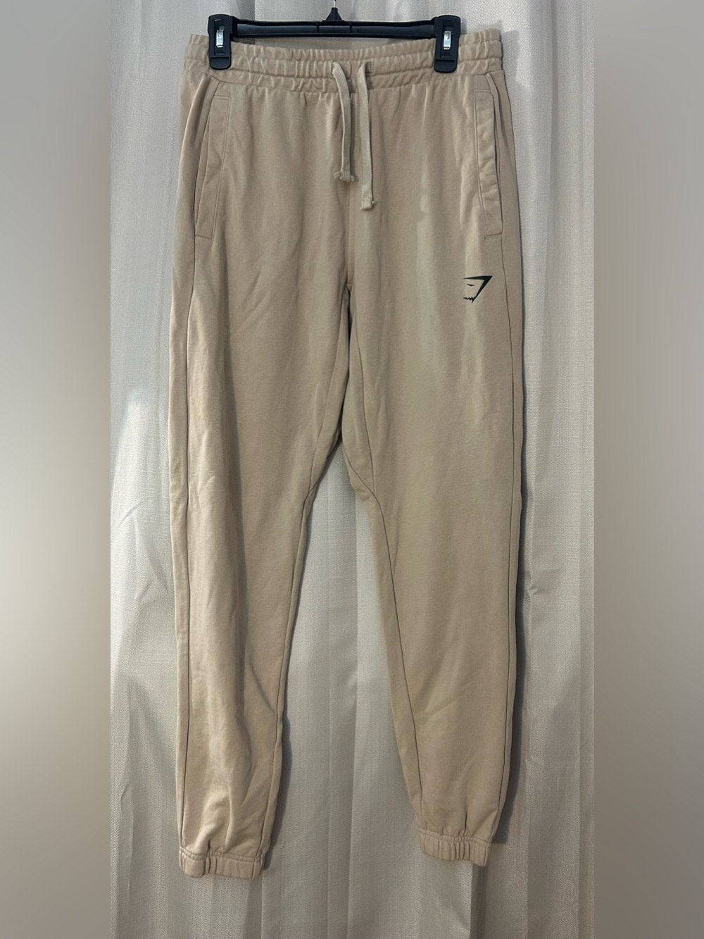 Gymshark Men's Essential Oversized Joggers Beige Tan Fleece Sweatpants Size M